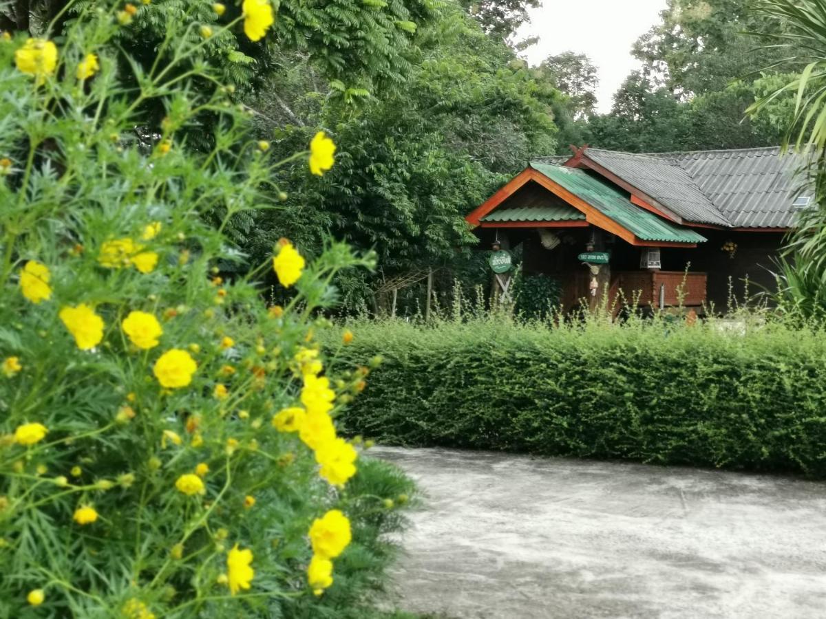Home Garden Chaeson บ้านสวน ชวนฝัน Лампанг Экстерьер фото